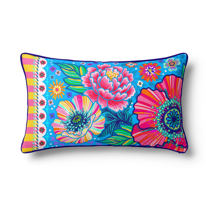 Lieblingskissen – Blumenzauber hellblau 60 cm x 30 cm